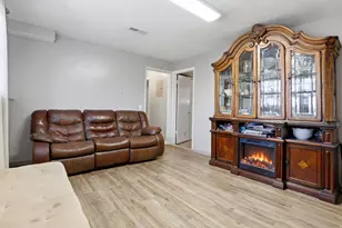5867 S 2900 W, Roy, UT 84067 - Photo 14