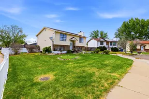 5867 S 2900 W, Roy, UT 84067 - Photo 2