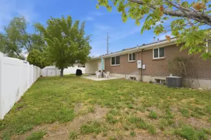 7670 S 1000 E, Midvale, UT 84047 - Photo 30