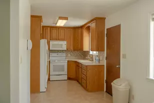 324 N 300 W, Vernal, UT 84078 - Photo 6