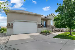 2887 S Star Brook Cir Cir W, West Valley, UT 84128 - Photo 6