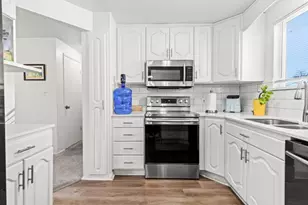 21 Quebec Cir, Tooele, UT 84074 - Photo 8