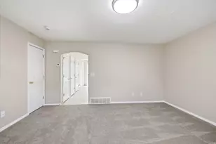 140 W Penny Ln, Logan, UT 84341 - Photo 6