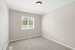 140 W Penny Ln, Logan, UT 84341 - Photo 14