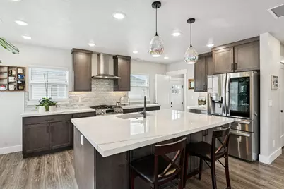 2724 S Lake St, Salt Lake City, UT 84106 - Photo 10