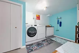 5597 S Hillside Dr E, Murray, UT 84107 - Photo 24