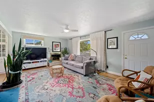 5597 S Hillside Dr E, Murray, UT 84107 - Photo 10