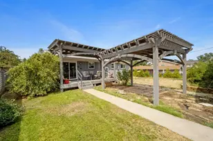 5597 S Hillside Dr E, Murray, UT 84107 - Photo 8