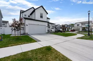41 E Ferndell St, Saratoga Springs, UT 84045 - Photo 2