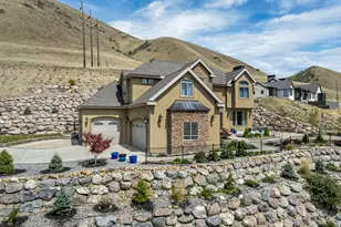 2543 E 700 S, Springville, UT 84663 - Photo 2
