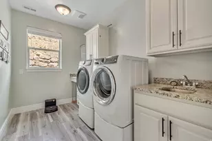 2543 E 700 S, Springville, UT 84663 - Photo 40
