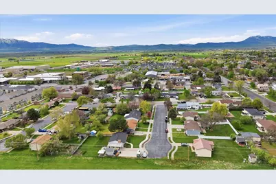 82 E 450 S, Smithfield, UT 84335 - Photo 38