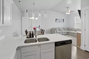 1816 W Eaglewood Dr, Saratoga Springs, UT 84045 - Photo 10