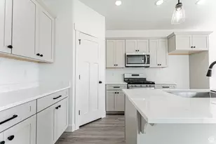 4774 S Alder Dr, Mapleton, UT 84664 - Photo 4