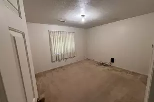 762 S 2050 W, Vernal, UT 84078 - Photo 6