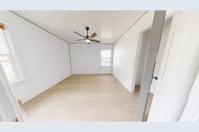 744 Royal St, Helper, UT 84526 - Photo 16