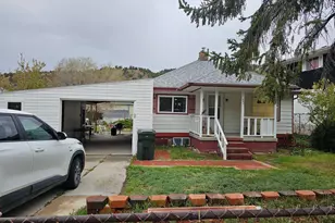 744 Royal St, Helper, UT 84526 - Photo 2