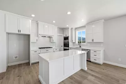 625 N 210 W, Salem, UT 84653 - Photo 4