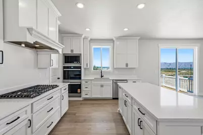 625 N 210 W, Salem, UT 84653 - Photo 2