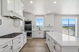625 N 210 W, Salem, UT 84653 - Photo 2