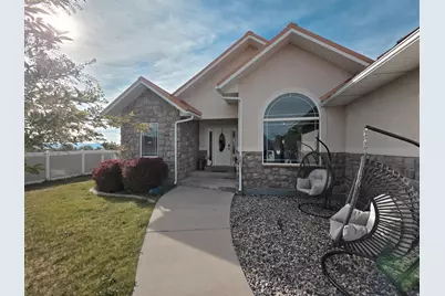 625 S 2400 W, Vernal, UT 84078 - Photo 2