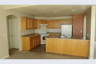 3192 Hunter Dawn Way, Salt Lake City, UT 84128 - Photo 4