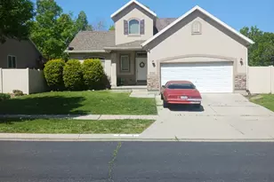 3192 Hunter Dawn Way, Salt Lake City, UT 84128 - Photo 2