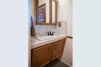 731 W 300 N, Vernal, UT 84078 - Photo 48