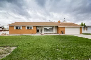 731 W 300 N, Vernal, UT 84078 - Photo 2