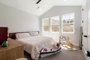 179 E Twin Holw Dr, Mapleton, UT 84664 - Photo 40