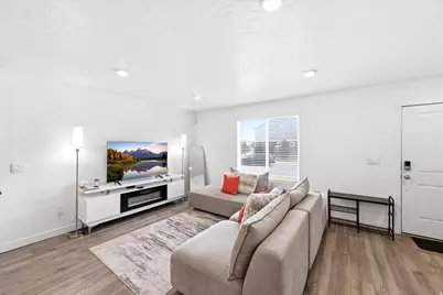 1188 E Dogwatch Dr, Saratoga Springs, UT 84045 - Photo 6