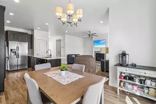 1374 E Primrose Ct N, Layton, UT 84040 - Photo 12