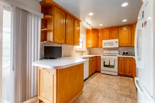 4942 Southridge Dr, Taylorsville, UT 84129 - Photo 2