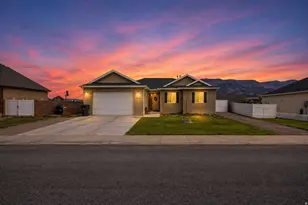 3476 N Covered Wagon Dr, Enoch, UT 84721 - Photo 2