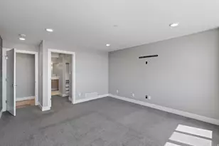 560 E South Temple St S, Salt Lake City, UT 84102 - Photo 18