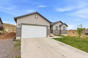 332 Red Rock Dr, Santaquin, UT 84655 - Photo 4