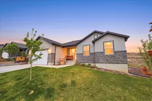 332 Red Rock Dr, Santaquin, UT 84655 - Photo 2