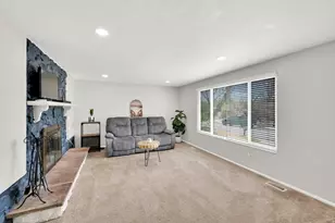 4584 S Knightsbridge Rd, Taylorsville, UT 84129 - Photo 4