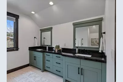 1075 N Oquirrh Dr, Heber City, UT 84032 - Photo 32