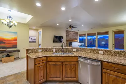 2212 S Chippenham Ct, Saint George, UT 84770 - Photo 16