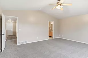 2159 E Hawthorne St, Saratoga Springs, UT 84043 - Photo 16