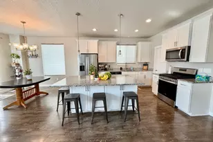8255 N Center St, Eagle Mountain, UT 84005 - Photo 2