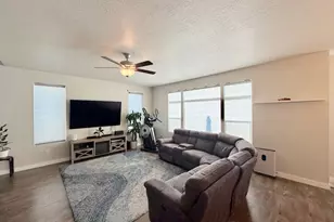 8255 N Center St, Eagle Mountain, UT 84005 - Photo 12