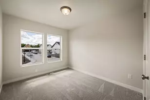1059 W Audrey Ln S, Woods Cross, UT 84087 - Photo 14