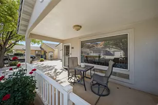 1050 W Red Hills Pkwy, Washington, UT 84780 - Photo 6