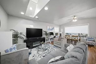 1050 W Red Hills Pkwy, Washington, UT 84780 - Photo 14