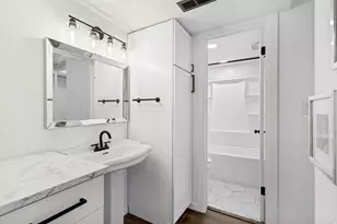 425 S 1000 E, Salt Lake City, UT 84102 - Photo 10