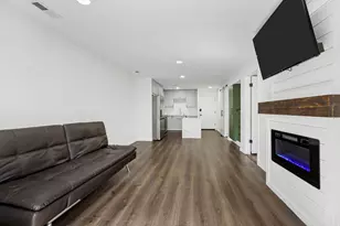 425 S 1000 E, Salt Lake City, UT 84102 - Photo 2