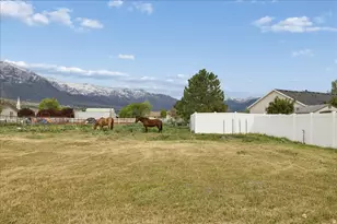 3276 N 2700 W, Farr West, UT 84404 - Photo 18