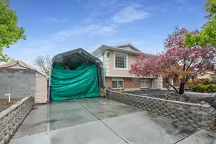 7247 S Wood Green Rd W, West Jordan, UT 84084 - Photo 4